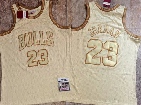 Regata NBA Chicago Bulls Retrô 1997 - 1998 Mitchell & Ness Authentic Jordan 23 - Bege