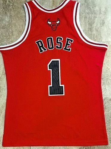 Regata NBA Chicago Bulls Retrô 2008 - 2009 Mitchell & Ness Authentic Rose 1 - Vermelha