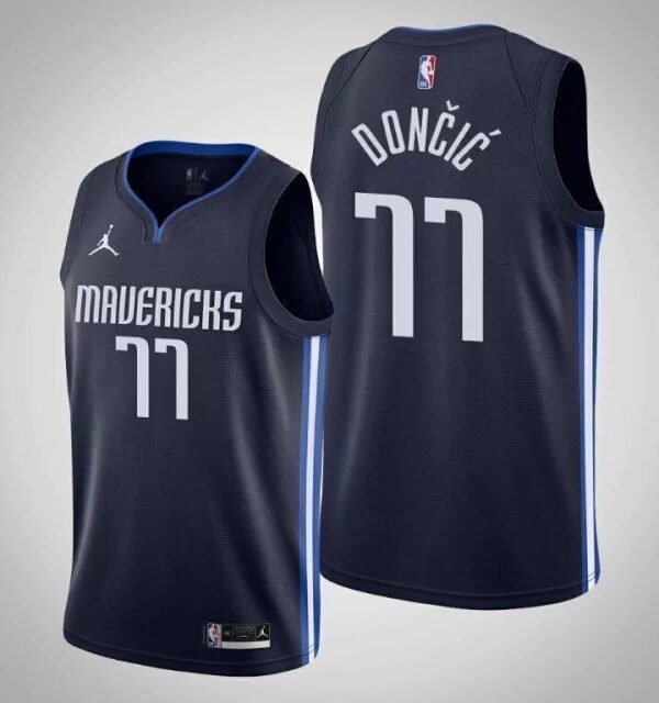 Regata NBA Dallas Mavericks Authentic Swingman Doncic 77 - Azul Marinho