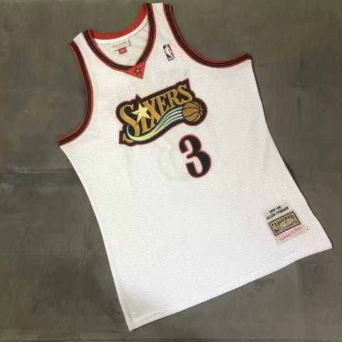 Regata NBA Philadelphia 76ers Retrô 1997 - 1998 Authentic Iverson 3 - Branca