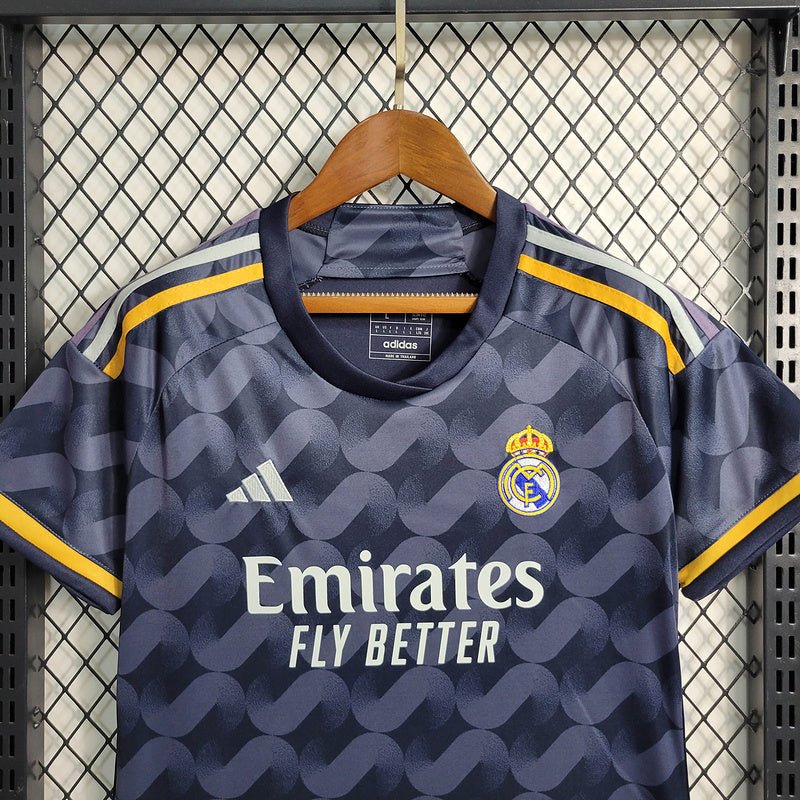 Camisa 23∕24 Real Madrid ll - Feminino - Imagem 3