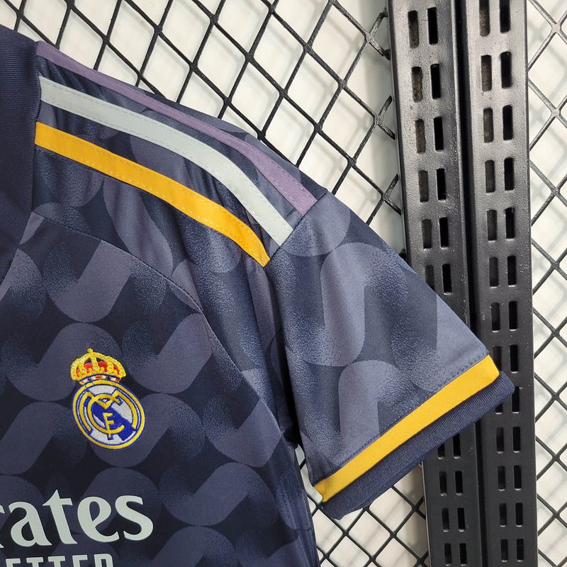 Camisa 23∕24 Real Madrid ll - Feminino - Imagem 9